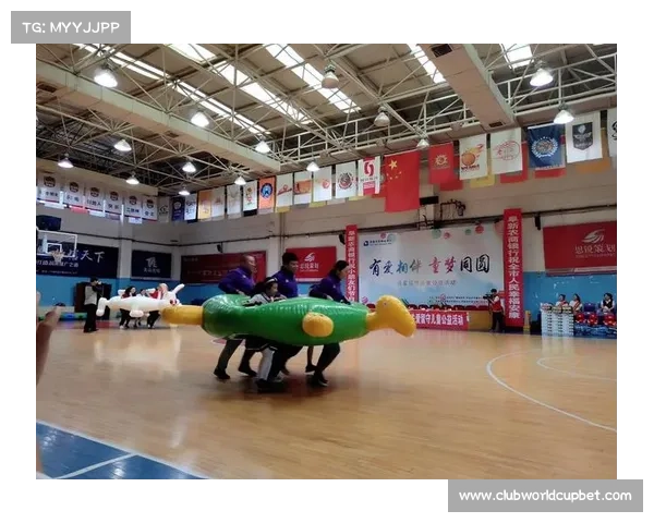 班凯罗意大利寻根之旅致力于威尼斯社区捐赠篮球场推动公益发展